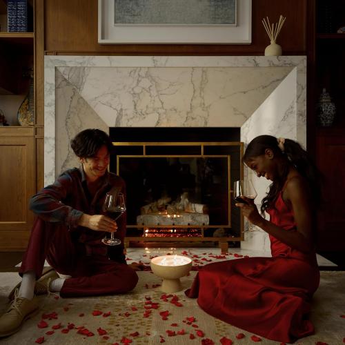 Blueme Romance Candle | Oakmoss & Sandalwood | 4 Wick - Refillable Wellness Candle with Essential Oils, Hand Finished & Poured Soy Wax Blend Ceramic Vessel, Natural Cotton Wicks | Large 24 oz