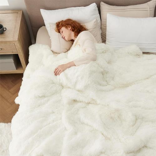 Bedsure GentleSoft Fluffy Cream King Size Blanket for Bed, Thick Soft Sherpa Faux Fur Fleece Bedding Fuzzy Plush Winter Warm Heavy Big Large King Blanket, Cozy Cream Gifts for Men Women, 108x90