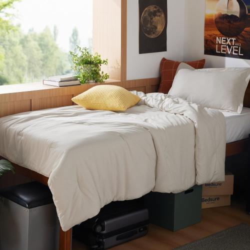 Bedsure Twin/Twin XL Comforter Set - Beige Soft Bedding for All Seasons, Cationic Dyed Bed Set, 2 Pieces, 1 Twin Size Comforter (68x88) and 1 Pillow Sham (20x26 2)