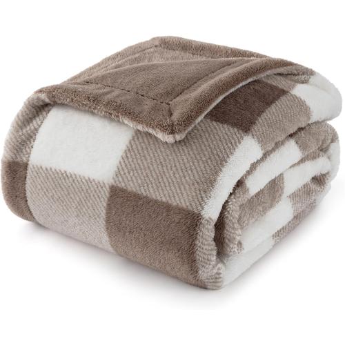 Bedsure Gentlesoft Brown Plaid Blanket for Christmas, Gingham Winter Bedding Sherpa Fleece Thick Warm Twin Blanket Cozy Gifts for Women, Men, Kids, Teen Girls & Boys, Grandkids Gifts, 50x60, Brown