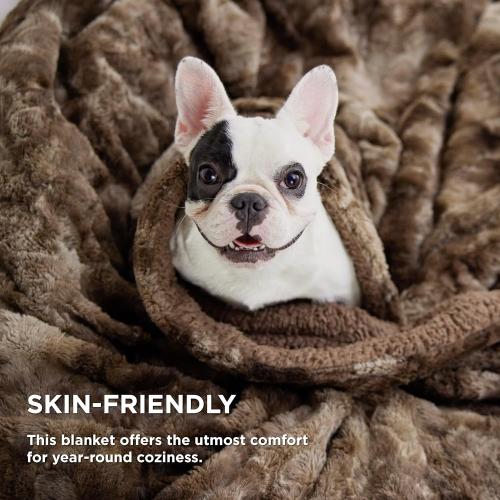 Bedsure GentleSoft Sherpa Fluffy Throw Blanket - Fleece Warm and Cozy Throw for Women Gift, Plush & Fuzzy Faux Fur Blanket for Couch, Sofa and Bed Decor, Tie Dye Design, Brown,