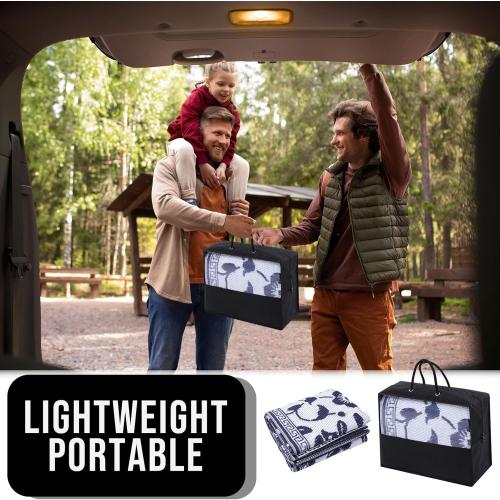 Waterproof Outdoor Rug Medium Outdoor Plastic Straw Rug with Flower Pattern, Reversible RV Mat for Patio, Camping, Balcony, Deck, Backyard, Navy & White