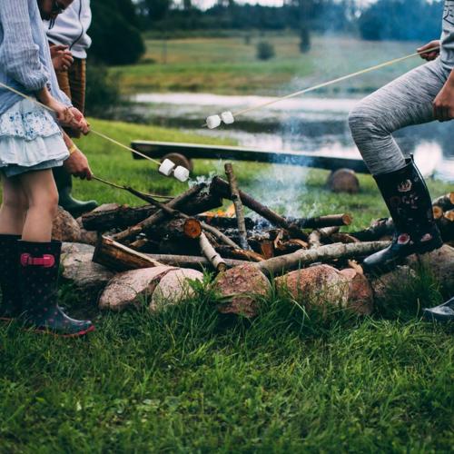 FLYPARTY Bamboo Marshmallow Roasting Sticks with 30 Inch 5mm Thick Extra Long Heavy Duty Wooden Skewers,Roaster Barbecue S'Mores Skewers Hot Dog Forks for Camping,Party,Kebab Sausage(120 Pcs)