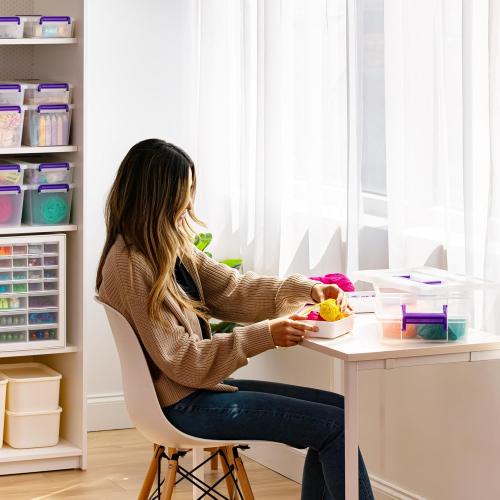 IRIS USA 9 Qt. Plastic Craft Storage Container Bins with Lids, 1 Pack, Small Art & Office Supply Organizer Tote, Sensory Bins & Boxes for Home & University, Latchable, Stackable, Portable, Clear