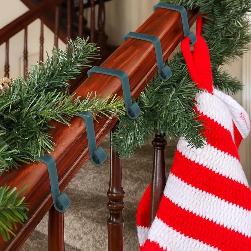 Ripeng 24 Pack Christmas Banister Light Clips for Garland Stockings 2.17 x 2.17 Inch Green Stair Railing Light Clips Banister Hooks for Xmas Holiday Decoration