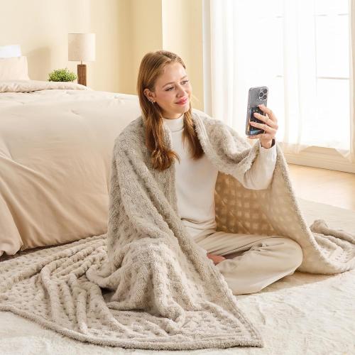 NEWCOSPLAY Super Soft Throw Blanket Linen Premium Silky Flannel Fleece 3D Waffle Checkered Lightweight Bed Blanket All Season Use (Linen, Throw(50x70))