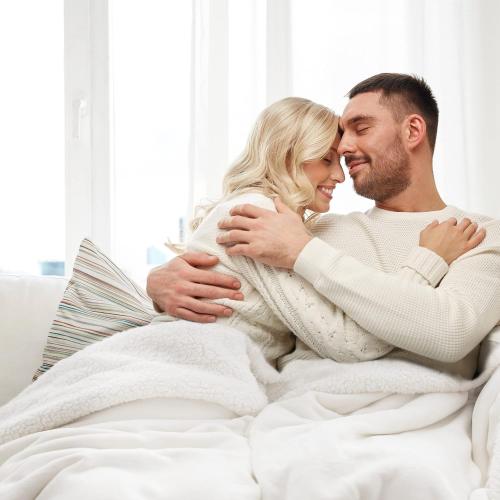 Bedsure GentleSoft Sherpa Fleece Throw Blanket for Couch - Thick and Warm Throw for Women and Men, Soft Fuzzy Plush Blanket for Winter, Non-Heated, White, Large