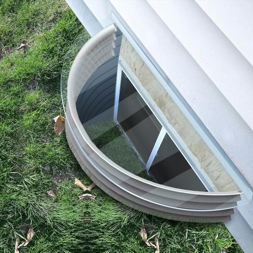 Polycarbonate Window Well Cover Clear, UV Resistant Basement Window Well Covers Outside,Heavy-Duty Window Well Covers Protects Against Debris,Snow & Rain,Crystal Clear Covering for Window(39L X 16W)