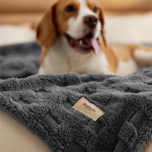 Bedsure Waffle Throw Blanket for Couch - Dark Grey GentleSoft Fluffy Checkered Blanket for Sofa Bed Room Decor, Super Cozy Fleece Throw for Women, Warm Cute All Season Gift, 50x60 Inches