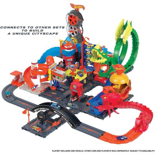 Hot Wheels City Track Pack, 10 Piece Set Includes Track Base & Various Track Pieces to Build a Cityscape, with 1 Hot Wheels Car, Connects to Other Sets, Gift for Kids 4 Years & Up