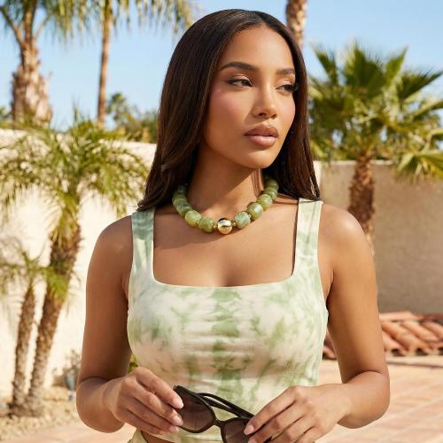 Colorful Chunky Necklaces for Women Multicolored Large Square Resin Beads Necklace Trendy Bold Statement Beaded Necklace