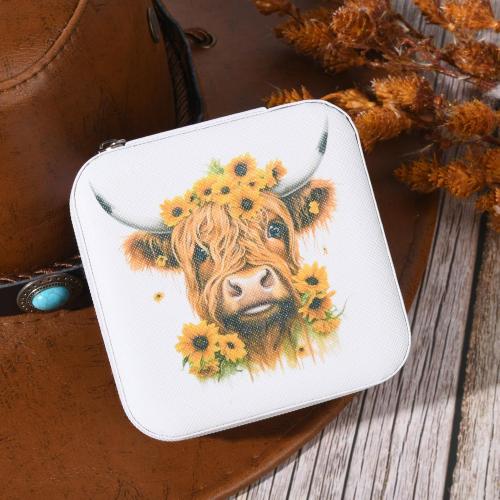CEELGON Western Jewelry Box Case Gift Highland Cow Print Travel Jewelry Organizer Christmas Gifts for Teen Girls Cowgirl Stuff Small Portable Travel Accessories for Women (Sunflowers Highland Cow)