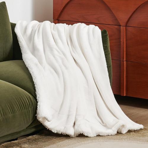 Bedsure GentleSoft Sherpa Fleece Throw Blanket for Couch - Thick and Warm Throw for Women and Men, Soft Fuzzy Plush Blanket for Winter, Non-Heated, White, Large