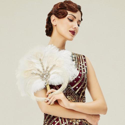 BABEYOND Vintage 1920s Bridal Feather Bouquet Crystal Bridesmaid Bouquet 20s Gatsby Wedding Bouquet (Beige)