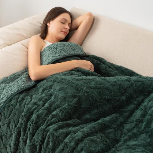 Wemore Weighted Blanket for Adults Twin Size 20 lbs, Dual Sided Soft Fuzzy Jacquard Sherpa Weighted Blankets for Sleeping, Cozy Fluffy Knitted Heavy Blanket for Couch Bed, Dark Green, 60 x 80 inches
