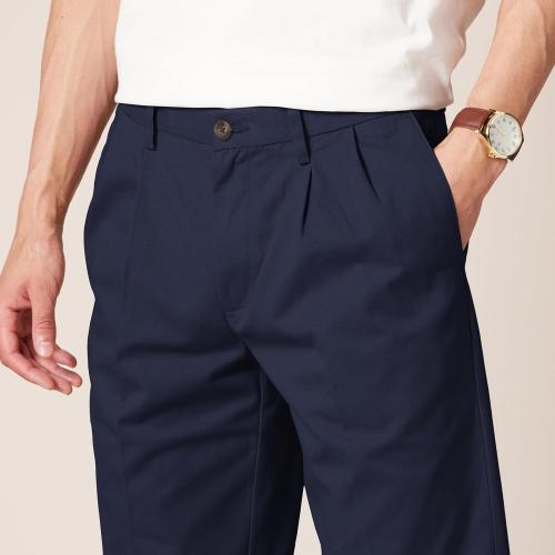 w42 L 32- Amazon Essentials Men's Classic-Fit Wrinkle-Resistant Pleated Chino Pant (Available in Big & Tall)