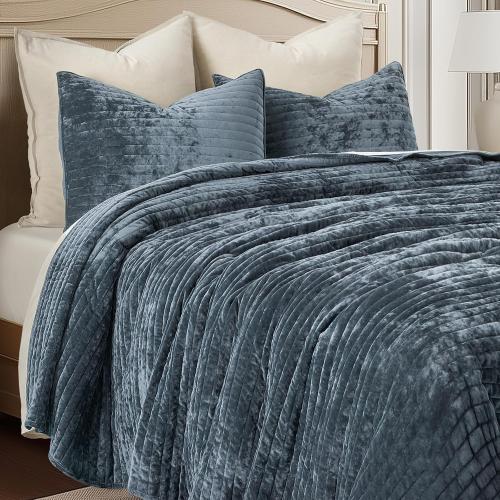EVERGRACE Velvet Quilt Set King Size, Luxurious Soft Striped Channel Bedding Set, Lightweight Velvet Comforter for All Season, Oversized Bedspread Coverlet with 2 Matching Shams, Stormy Blue