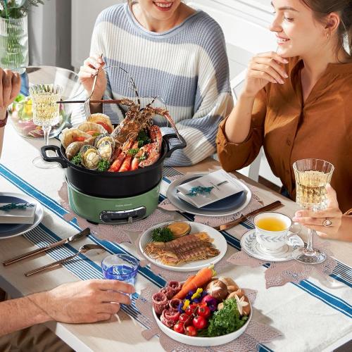 Fall Leaf Placemats Set of 8,Thanksgiving Placemats Harvest Maple Placemats 16X17inch for Party, Holiday and Wedding Table Decor（Champagne Gold）