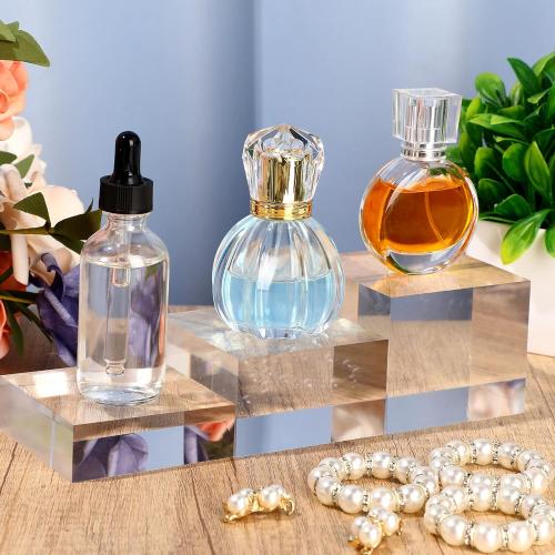 Geelin Acrylic Risers Stand Display Block Decor Riser 3 Size Decor Clear Polished Acrylic Cube Solid Pedestal Stand Square for Jewelry Perfume Photography Collection Food Doll Wedding(3 Pcs)