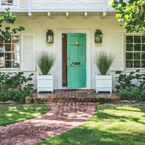 24 Bundles Artificial Grass Plants Outdoor 27.5in, Fake Tall Grass | UV Resistant, Faux Greenery Stems, Wheat Grass, Fake Bushes Shrubs Plant, For Patio Windows Box Garden Office Home Decor