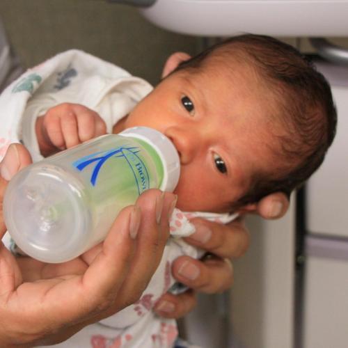 Dr. Brown's Preemie Flow Bottle Set, Anti-Colic Options  Baby Bottles with Preemie Flow and Level T Nipples, 4oz/120mL, 0m  – 3 Pack