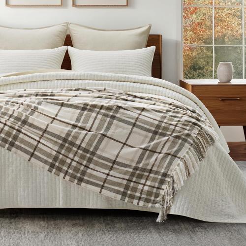EVERGRACE Plaid Chenille Throw Blanket for Couch, Super Soft Cozy Decorative Farmhouse Plaid Throw with Tassels, Lightweight Chenille Knit Throw for Bed Sofa Gift Home Decor, Beige 50”x60”
