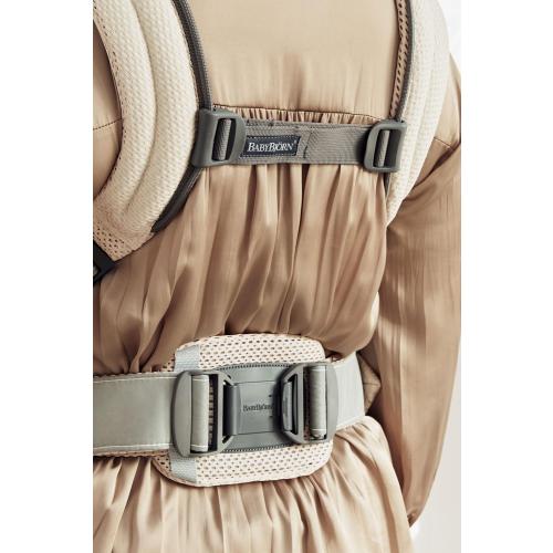 BabyBjörn Baby Carrier Harmony, Cream, 3D Mesh, 3-in-1 Ergonomic Baby Carrier; Newborn, Facing-in, Outward-Facing, and Back Carrying Positions Supported (7-40 lbs), Newborn to Toddler