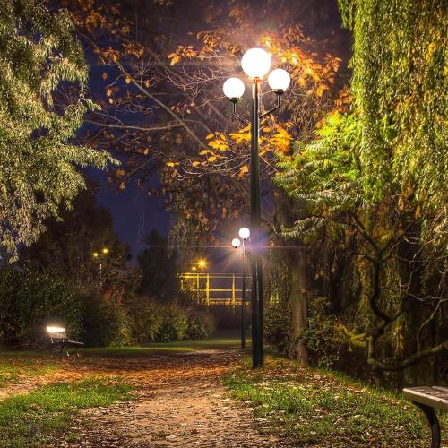 79'' Outdoor Lamp Post Light with Triple Globe Head Waterproof Street Light Pole Lamp for Outside with 3Pcs 10W Bulbs, Outdoor Post Light for Garden Yard Patio Driveway-Brown Pole