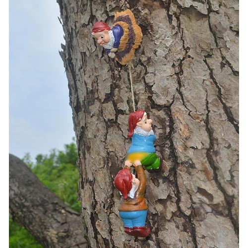 Outdoor Garden Gnome Climbing Rope Statue,Garden Gnomes Statue, Resin Garden Tree Hugger Outdoor Decor Accessories, Miniature Figurines Micro Garden Gnome Landscape Figurine for Lawn Balcony Patio