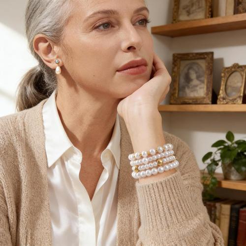 V-MORO Compatible with Apple Watch Band Pearl Series 11/10/9/8/7 42mm 41mm 40mm 38mm Women Fashion Handmade Beaded Elastic Strap Dressy Stretch Bracelet for iwatch SE Series 6/5/4/3/2/1-White/Gold