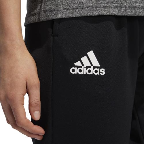 M adidas Women's Team Issue Athletic Jogger Pant