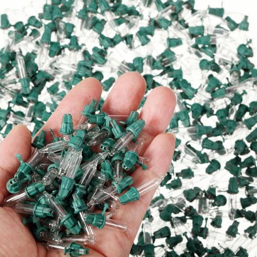 500 Pieces Christmas Replacement Bulbs Christmas Mini Light Bulbs 2.5 V 0.425 Watt 0.17 Ampere Replacement for String Lights Outdoor Decorations Supplies(Green Base, Warm White)