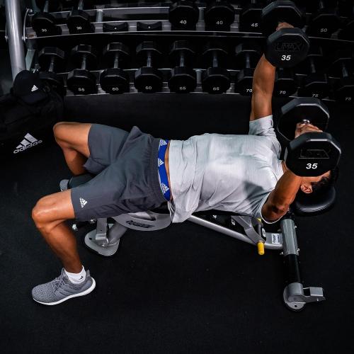 adidas Men's Victory III Bucket SMALL/MEDIUM