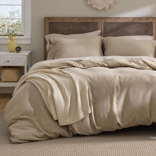 Bedsure Luxury Waffle Duvet Cover King Size - Textured Duvet Cover Set, Soft, Breathable Bedding Set (104x90) with 2 Pillow Shams for All Season, Khaki, Comforter Not Included