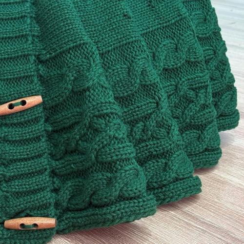 60-Inch Cable Sweater Knit Christmas Tree Skirt with Wooden Toggles, Forest Green