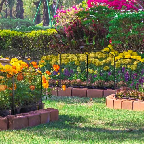 OUSHENG Mesh Decorative Garden Fence Fencing, 24in (H) x 10ft (L) Dog Barrier Outdoor for Yard, Rustproof Metal Wire Panels Border Blockers for Small Animal Rabbit, Black Arched