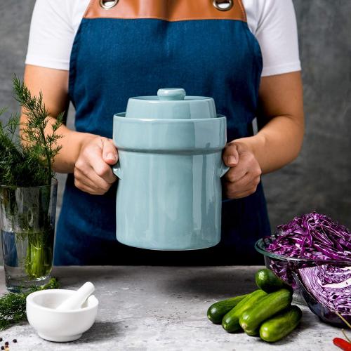 Fermentation Crock Jar Sauerkraut Crock - For Onggi Kimchi Pot (0.5 Gallon) Ceramic Fermenting Crock with Glazed Weights for Fresh Chinese Pickle, Kimchi & Kombucha - Stoneware Pickling Crock