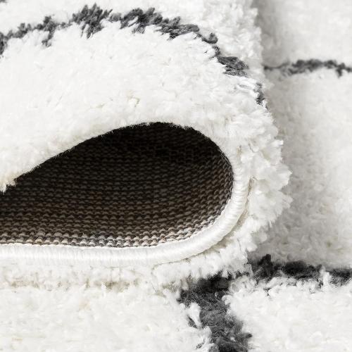 JONATHAN Y Cami Diamond Shag White/Gray Runner Rug, 2x8, Moroccan, Bohemian, Contemporary, Easy-Cleaning for Living Room, Bedroom, Kitchen, Pet Friendly, Non-Shedding (MOH410A-28)