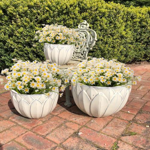 Artificial Daisies Outdoor Artificial Flowers,8 Bundles UV Resistant Fake Flowers Outdoor Plastic Flowers Shrubs for Indoor Outside Garden Porch Window Box Home Decor(White)