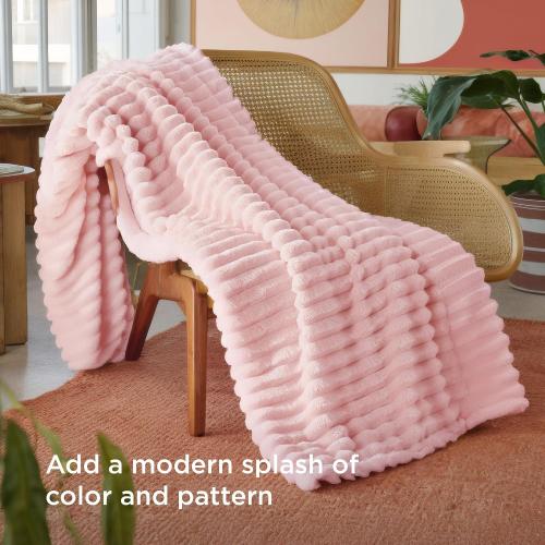 Bedsure Soft Coral Pink Throw Blanket for Couch Decor Gifts 50x70 | Birthday Gifts for Women Mom Her, Warm Lightweight Cozy Fluffy Throw Blanket Sofa, Dorm Room Home Decor, Machine Washable