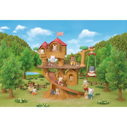 Calico Critters Adventure Treehouse Gift Set, Collectible Dollhouse, Figure and Accessories