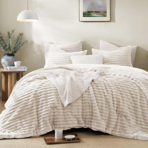 Geniospin Luxury Fluffy King Comforter Set-3 Pieces, Ivory Comforter King Size All Seasons, Faux Fur Bedding Set, Plush Fuzzy Comforter(Ivory, 102''x90'')