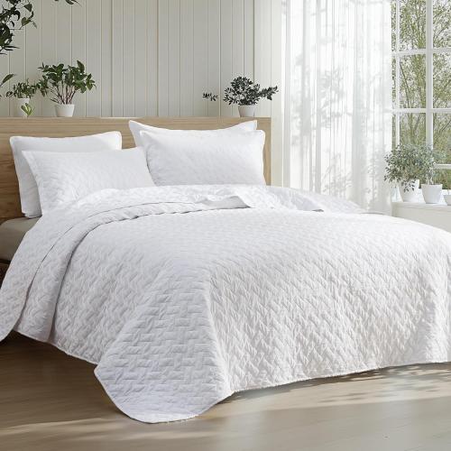 Bedsure Quilts King Size - Lightweight Bedspreads King Size with Basket Weave Pattern, Soft Quilt Bedding Set, White Comforter Set Coverlet for All Seasons with 2 Pillow Shams (106 x 96)