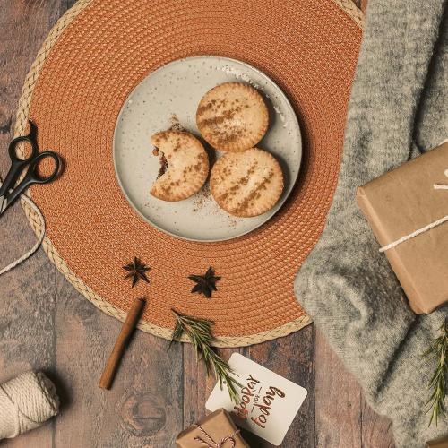 Noctiflorous Round Placemats Set of 6, 15 Inch Braided Hand Woven Table Mats, Heat Resistant Non-Slip Wipeable Thin Edge Place Mats for Kitchen Dining Indoor Outdoor Use(Orange, 6)
