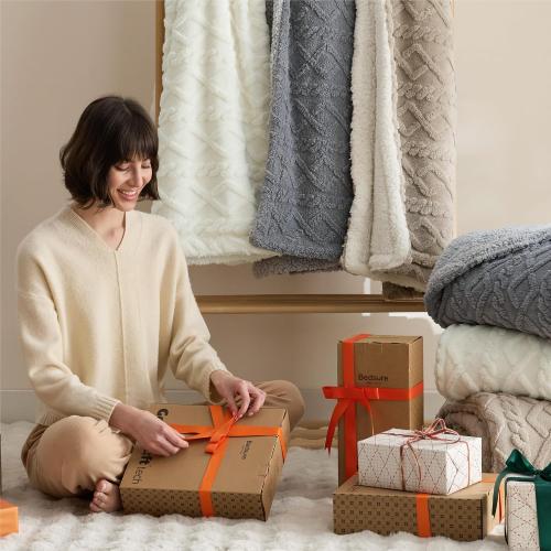 Bedsure Gentlesoft Sherpa King Size Blanket for Bed- Fleece Fluffy & Cozy Cable Jacquard Tufted for Women Gift, Thick and Warm Christmas Blanket for Winter, Grey, 108x90 Inches