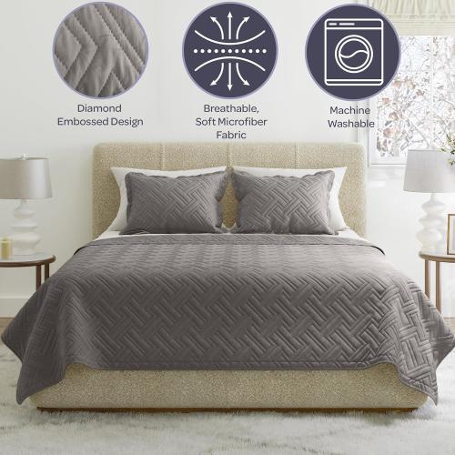Queen Quilt BeddingQueen Bedspread and 2 Pillow Shams with Embossed Diamond Pattern - Lightweight Bed Set for All Seasons - Soft Microfiber Coverlet (Gray)