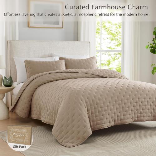 WDCOZY Beige Cloud King Size Quilt Set, Tan Lightweight Farmhouse Bedspread, Rustic Country Coverlet, Taupe Camel Soft Bedding, Thin Comforter for All Season - 3 Pieces, 104x90 inches‼️good condition and May Vary‼️