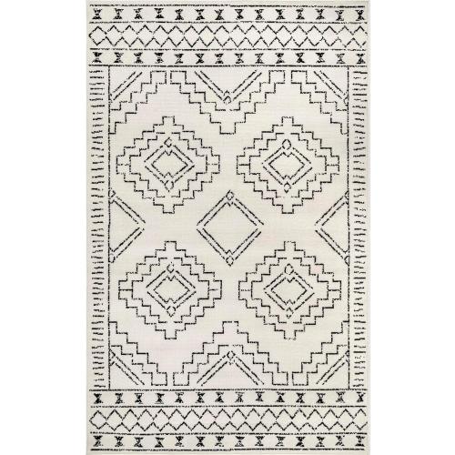 nuLOOM 6' 7 x 9' Indoor Performance Area Rug, Stain-Resistnat, Pet and Kid Friendly, Durable, High-Traffic, Noa ivory and black