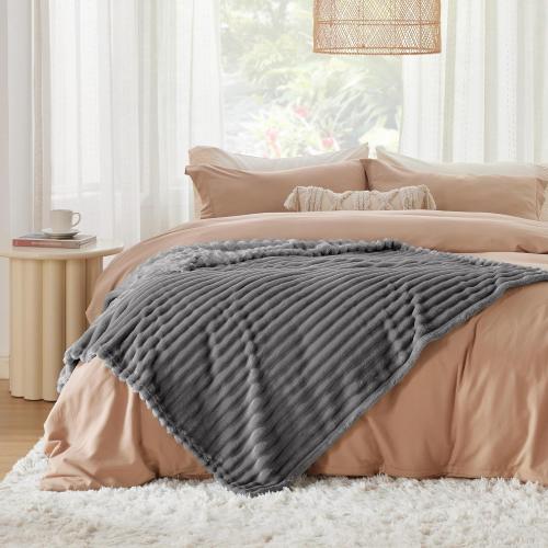 Bedsure GentleSoft Frost Gray Fleece Blanket for Couch - Cozy Soft Blankets for Women, Cute Small Throws for Girls, 50x70 Inches
