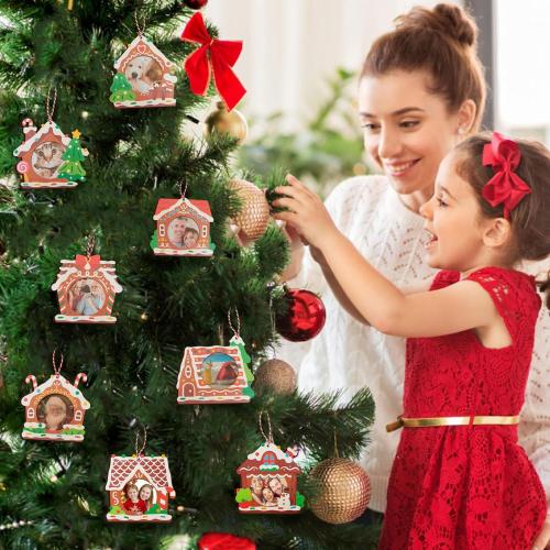24PCS Christmas Picture Frame Ornaments, 12 Styles Wooden Gingerbread House Photo Frame Ornaments with Strings, Printed Hanging Ornaments for Christmas Tree, Party Decor